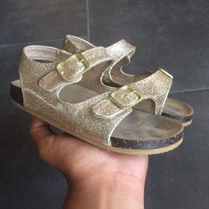 LITTLE GIRLS BIRKENSTOCK DUPES